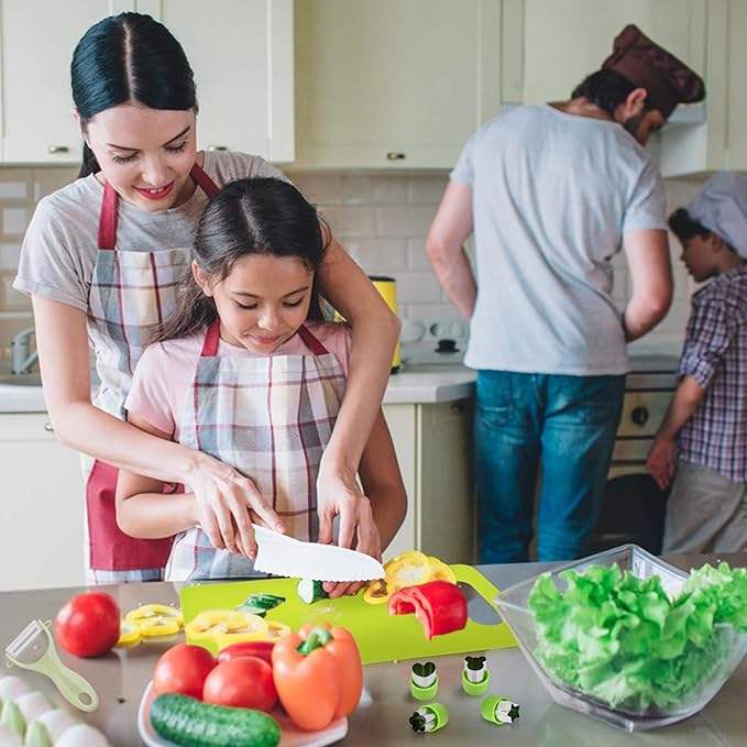 Perfect Kids Kitchen Set – Safe Cooking Tools for Children (10-Piece Set, 3+ Years)