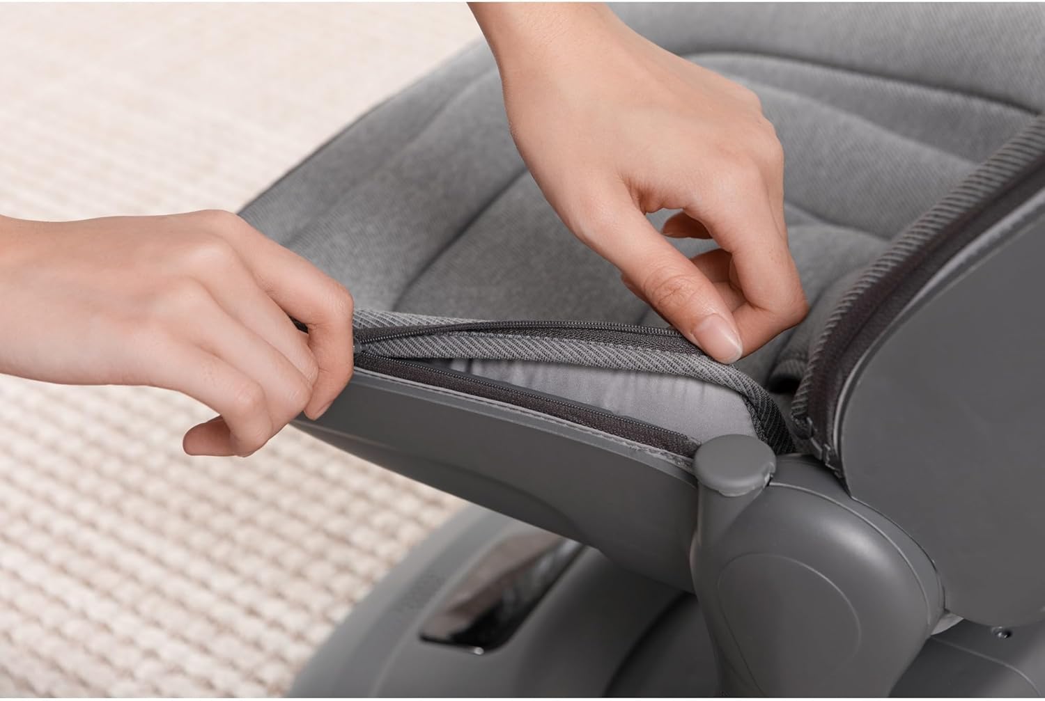 Multi-Motion Baby Cradle  – 360° Rotating Electric Rocker with Music & Mosquito Net