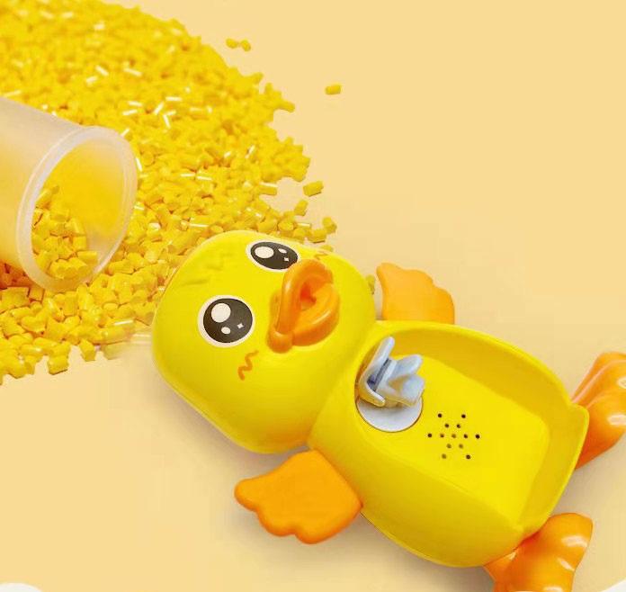 Cute Duck Water Dispenser Toy for Kids – Mini Drinking Fountain with Cup (Ages 3+)