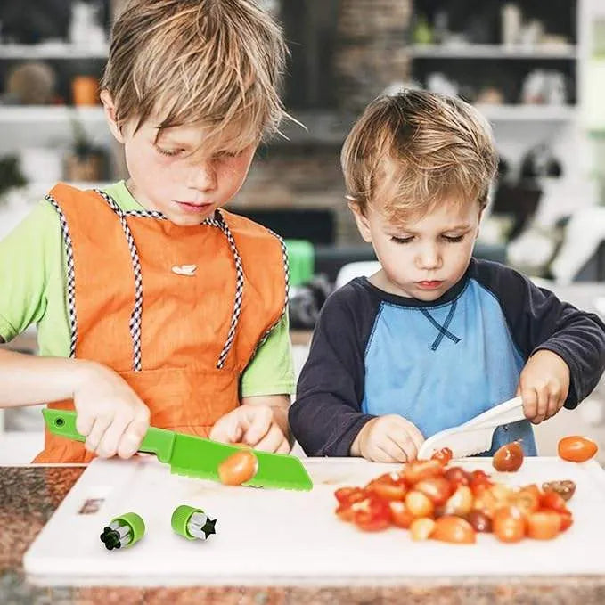Perfect Kids Kitchen Set + Colorful Fruit & Vegetable Cutting Toy ( Pack 1 )