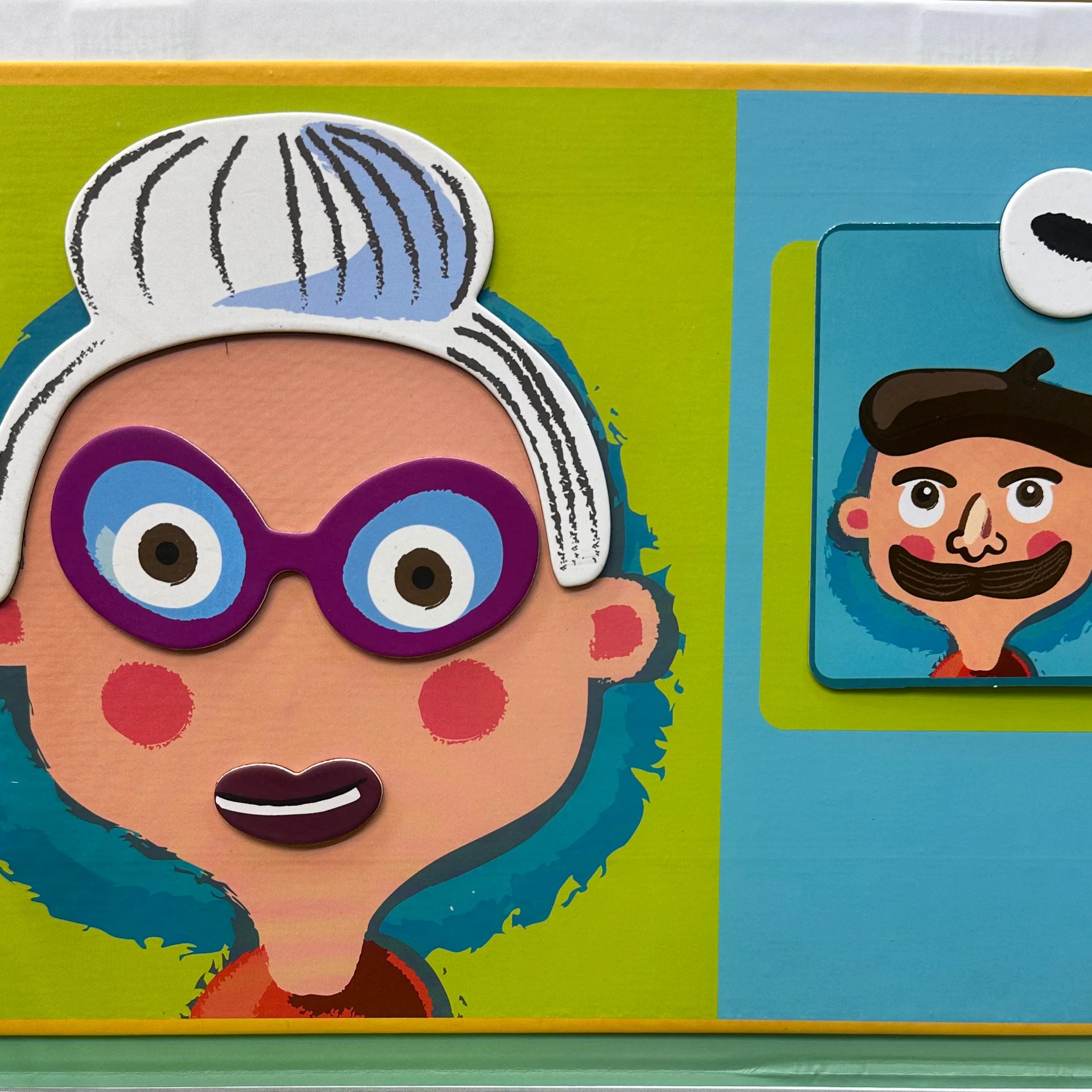 Magnetic Face Changing Puzzle Game - 67 Pieces.