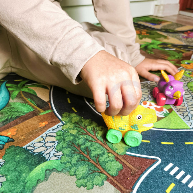 World Trip – Sliding Car Adventure with Play Mat with 3 cars