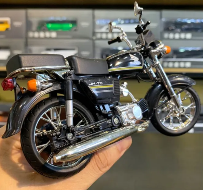 Honda CD 70 Die-Cast Metal Motorcycle Model