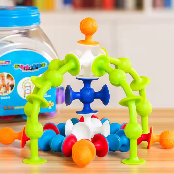 Smart Suction Builders – 50+ Shapes & Hours of Fun (36pcs )